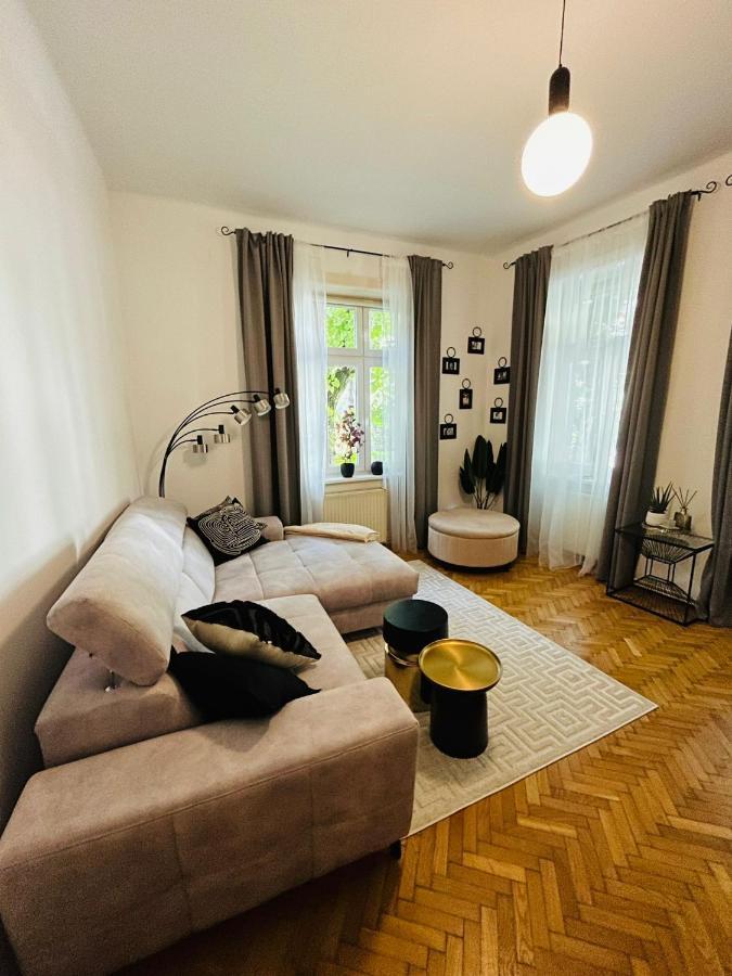 Apartment 5 Min Schoenbrunn Gloriette, Direct To City Center, Free Parking Вена Экстерьер фото
