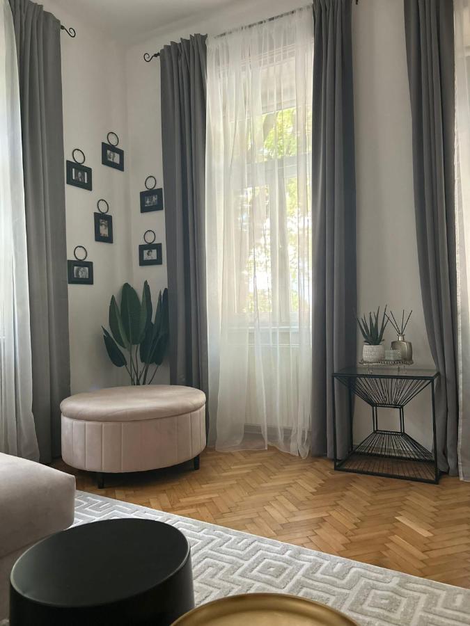Apartment 5 Min Schoenbrunn Gloriette, Direct To City Center, Free Parking Вена Экстерьер фото
