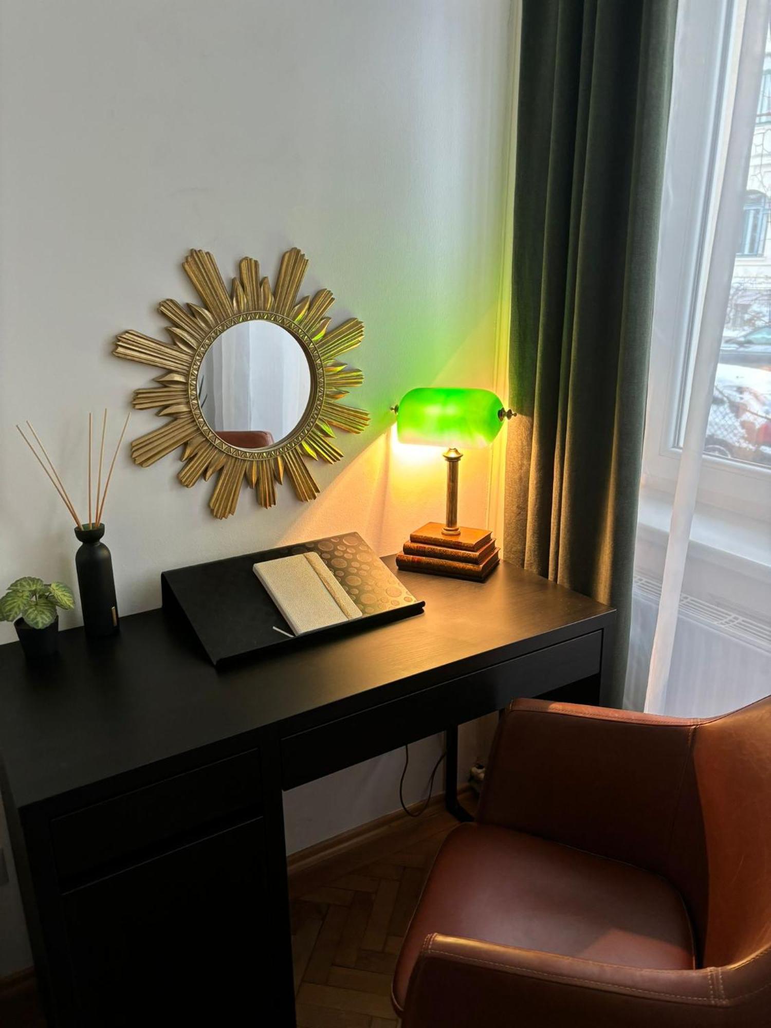 Apartment 5 Min Schoenbrunn Gloriette, Direct To City Center, Free Parking Вена Экстерьер фото